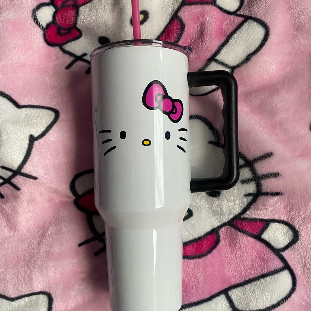 Hello kitty tumbler